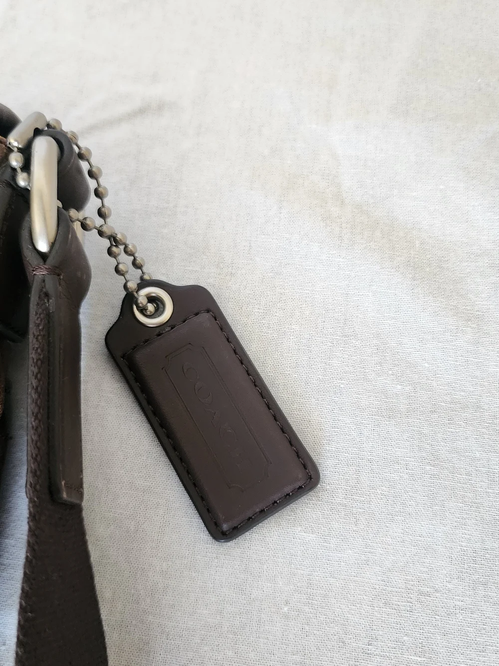 COACH VINTAGE FLAP MENS CROSSBODY BROWN DISTRESSED LEATHER F70923 - Picture 4 of 10